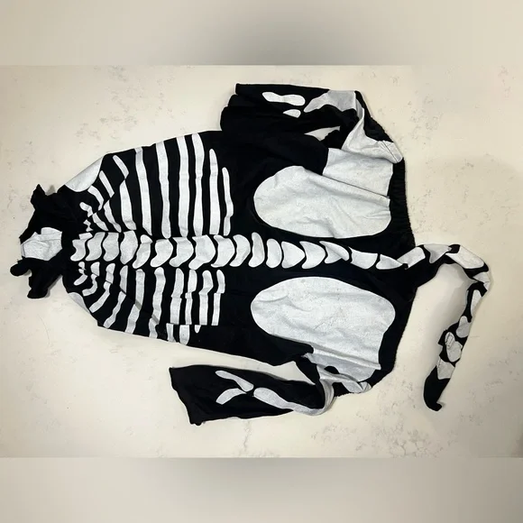 Spooky Skeleton Dog Costume - Black and White - Picture 2 of 4